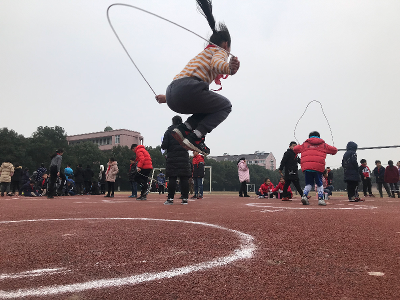 华新小学举行2018学年冬季踢跳运动会